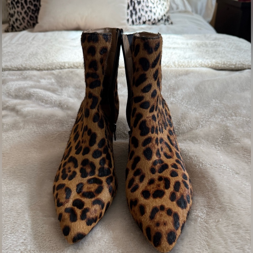 Leopard Print Pony Hair Kitten Heal Booties | size 6.5 | Chic & Stylish!